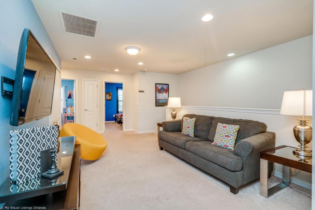 5-Bedroom Home With Private Pool -15 Mins From Disney- オーランド エクステリア 写真