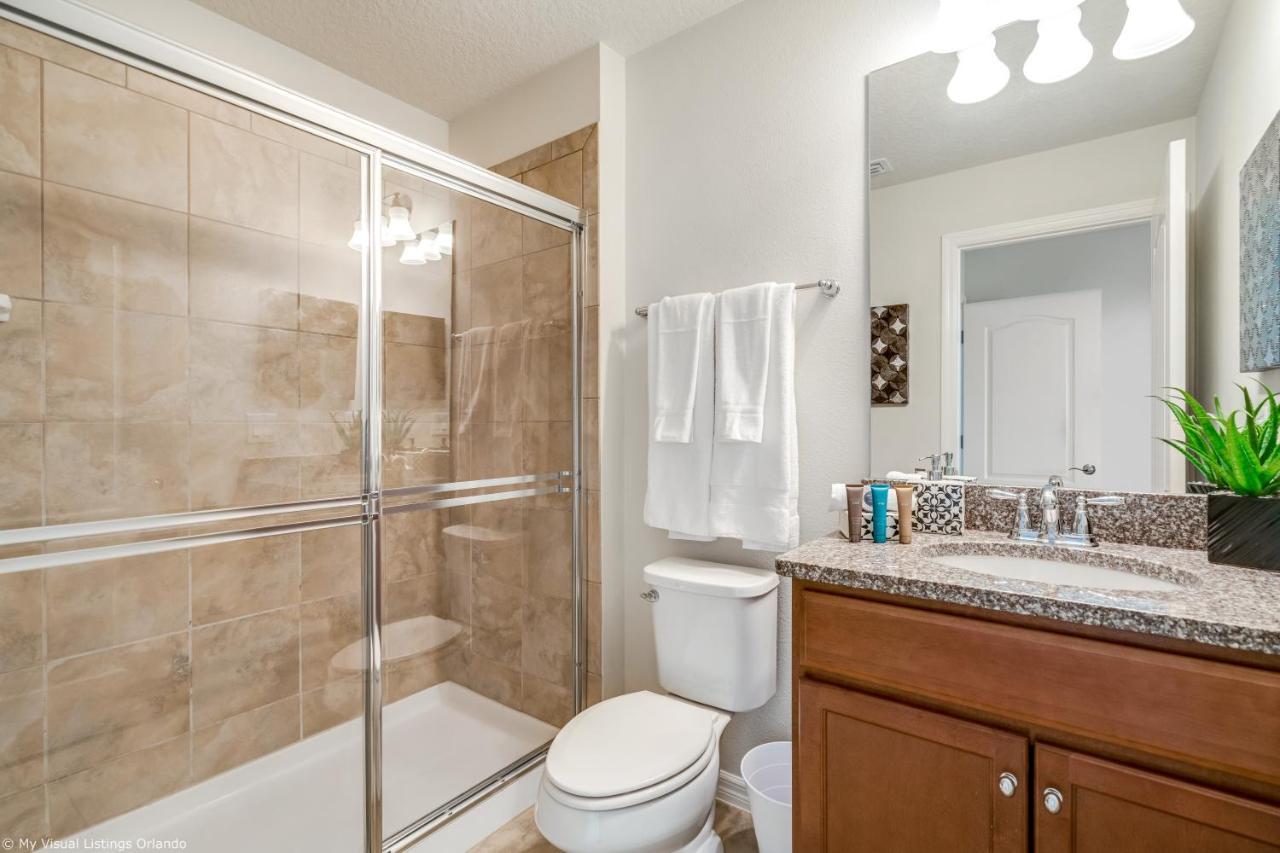5-Bedroom Home With Private Pool -15 Mins From Disney- オーランド エクステリア 写真