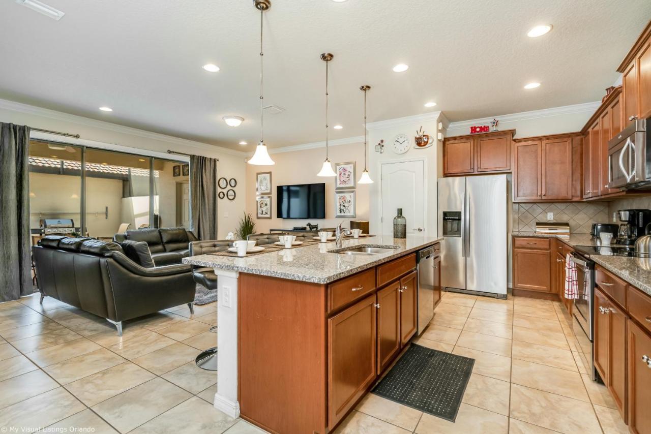 5-Bedroom Home With Private Pool -15 Mins From Disney- オーランド エクステリア 写真