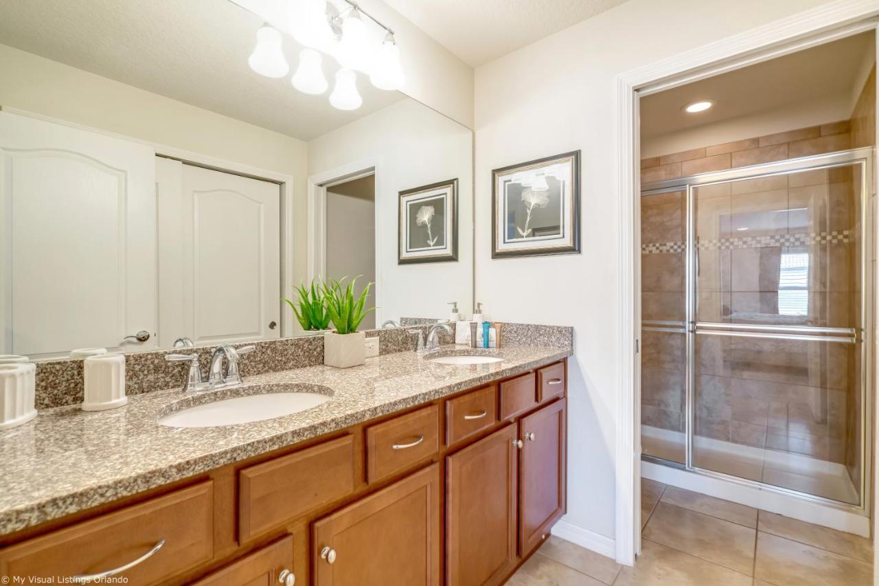 5-Bedroom Home With Private Pool -15 Mins From Disney- オーランド エクステリア 写真